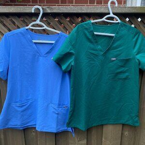 LOT OF 2 Figs Technical Collection Nurse Shirt M/L